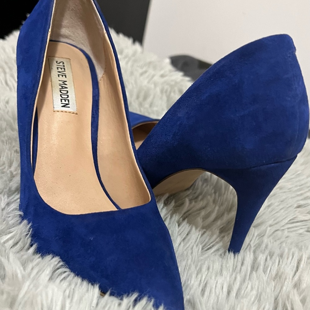 Steven Madden Shoes ,Size 7 1-2 , Color Blue